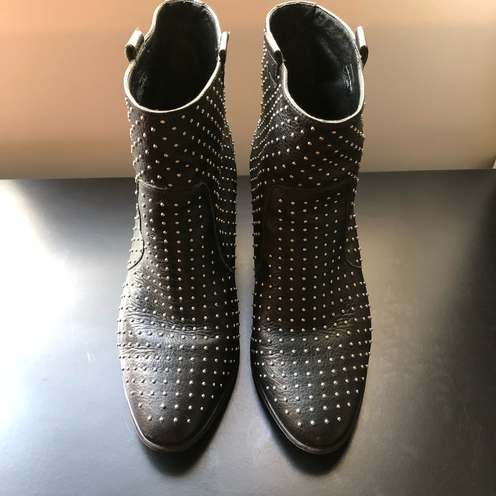 FINAL SALE💥 Rebecca Minkoff Black Leather Stud Booties - 10M (40)